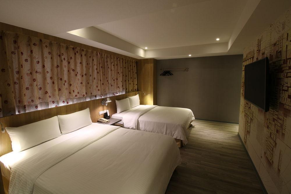 Blue Coast Hotel Kaohsiung Exterior photo