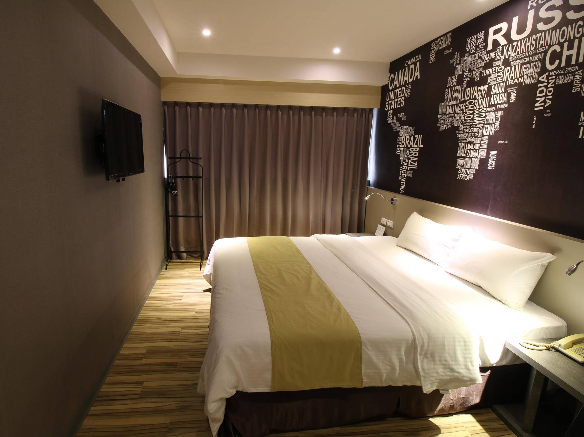 Blue Coast Hotel Kaohsiung Exterior photo