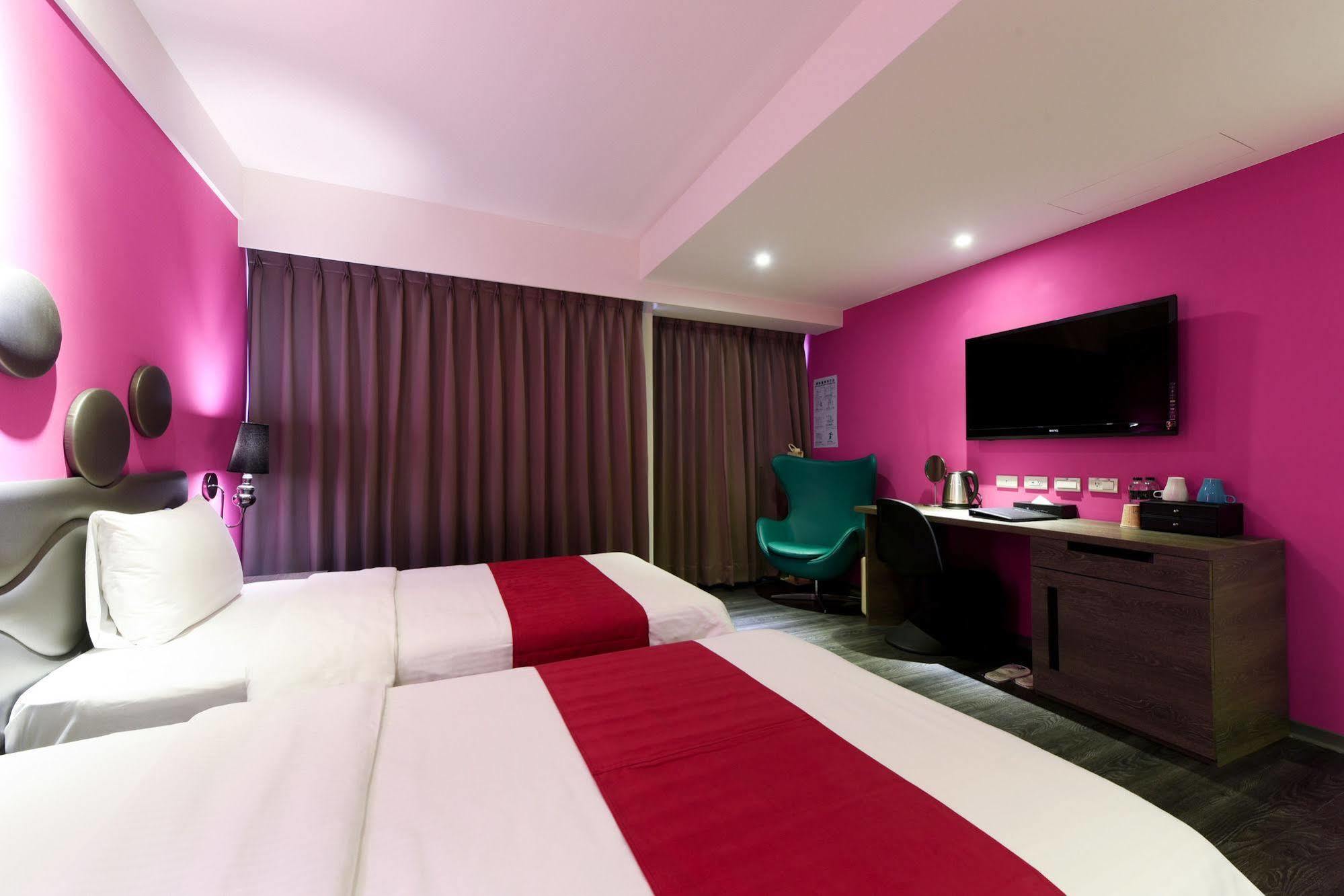 Blue Coast Hotel Kaohsiung Exterior photo