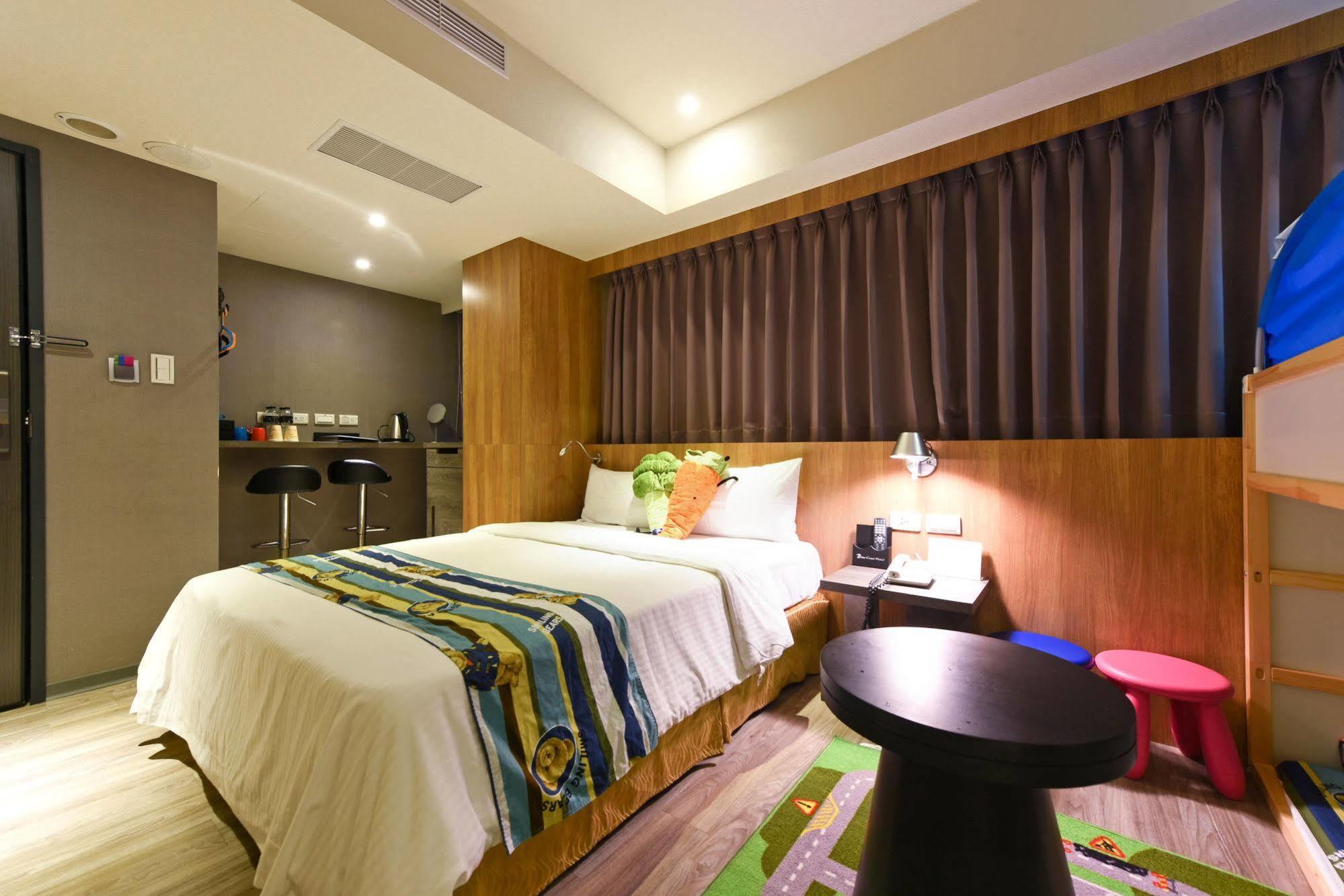 Blue Coast Hotel Kaohsiung Exterior photo