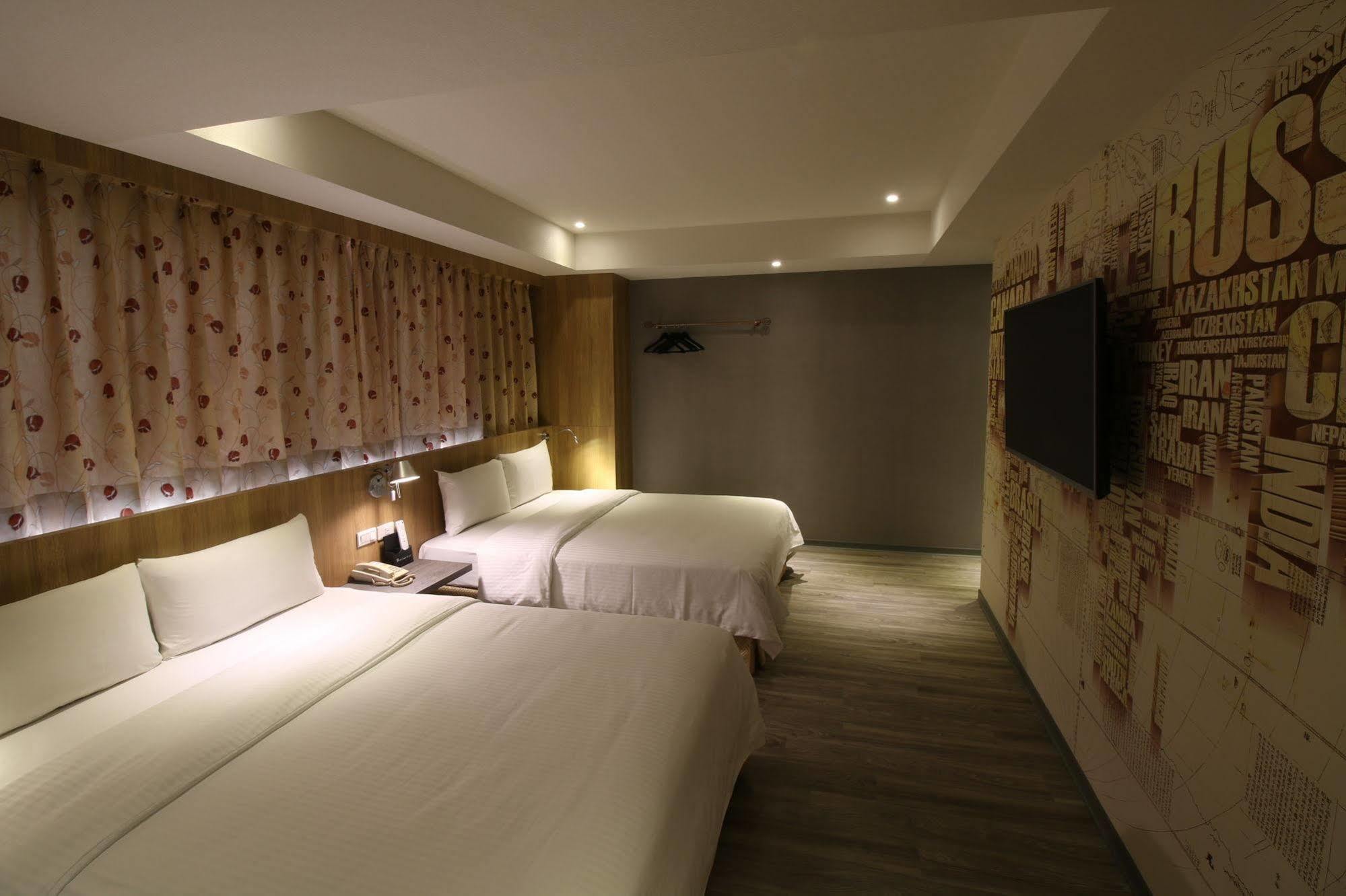 Blue Coast Hotel Kaohsiung Exterior photo